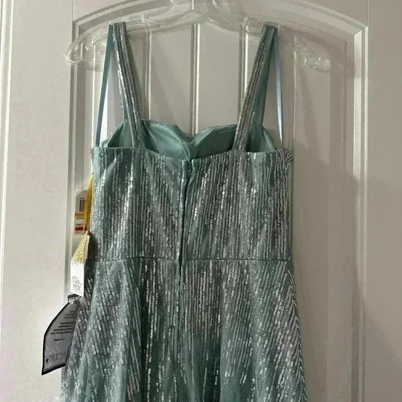 NWT TLC Say Yes To The Prom Baby Blue Sequin Floor Length Dress Gown Size 7 - Picture 6 of 10